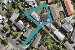 2/9 Longreach Drive, Sunnyvale, Auckland