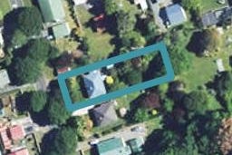 2 Percy Avenue, Stratford
