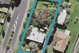 104 Triangle Road, Massey, Auckland