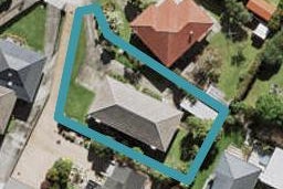2/8 Lindsay Place, Hillsborough, Auckland