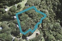 5 North Piha Road, Piha, Piha