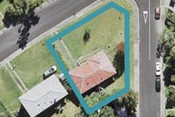 8 Sispara Place, Beach Haven, Auckland