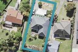 11 Cajero Place, Green Bay, Auckland