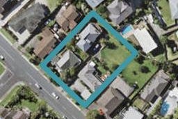 4/65 East Coast Road, Castor Bay, Auckland