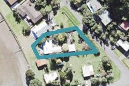 17 Foster Avenue, Huia, Auckland
