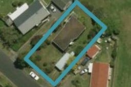 16 Shearwater Street, One Tree Point