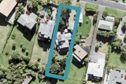 8 The Crescent, Tindalls Beach, Whangaparaoa