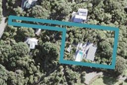 75 Garden Road, Piha, Piha
