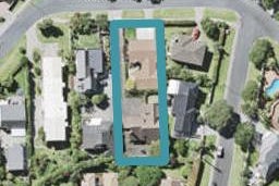 2/9 Whitby Crescent, Mairangi Bay, Auckland