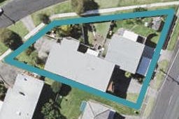 2/16 Seaview Road, Milford, Auckland