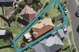 72 Te Kawa Road, Greenlane, Auckland