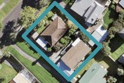 2/14 Compass Place, Te Atatu Peninsula, Auckland