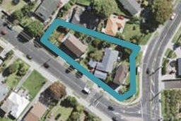 1/1 Kaurilands Road, Titirangi, Auckland