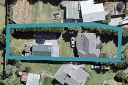 12 James Mcleod Road, Helensville