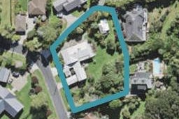 25 Ngarahana Avenue, Paremoremo, Auckland