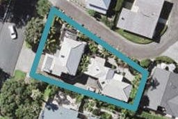 2/23 Saltburn Road, Milford, Auckland