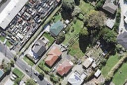 1/27 Netherlands Avenue, Kelston, Auckland