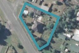 114 Oak Street, Orari