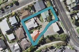 3/2 East Coast Road, Milford, Auckland