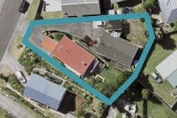 2/4 Camilla Grove, Totara Vale, Auckland