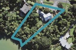 41 Chatham Avenue, Paremoremo, Auckland