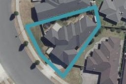 101 Saint James Drive, Huntington, Hamilton