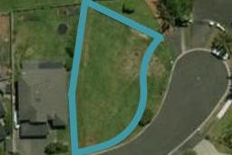 11 Paradise Point Place, One Tree Point