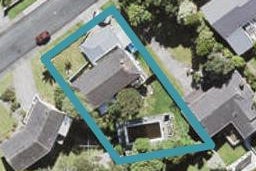 4 Glenroy Place, Green Bay, Auckland