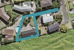 10/4 Conifer Lane, Mangere Bridge, Auckland