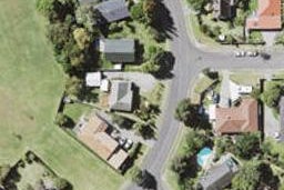 8A Weetman Drive, Browns Bay, Auckland