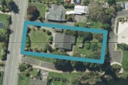 166 Commercial Street, Takaka
