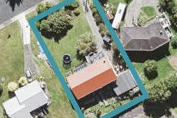 20 Barron Drive, Green Bay, Auckland