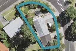 72 Daffodil Street, Titirangi, Auckland