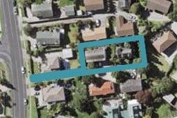 2/150 Bradbury Road, Botany Downs, Auckland