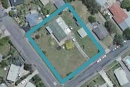 11 Broadway Street, Martinborough