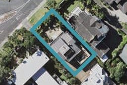 1/1 Castor Bay Road, Castor Bay, Auckland