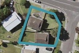 2/77 Trias Road, Totara Vale, Auckland