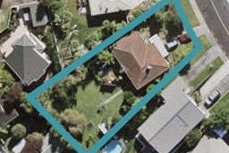 16 Compton Street, Hillcrest, Auckland