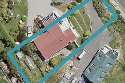 16 Marine Parade, Bluff, Bluff
