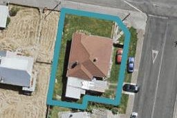 222 Gore Street, Bluff