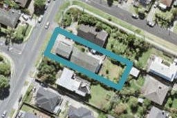 2/85 Deep Creek Road, Waiake, Auckland