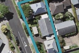 1A Blackett Crescent, Saint Johns, Auckland