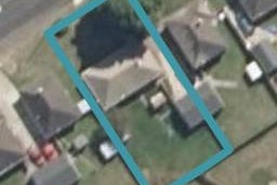 51 Kittyhawk Row, Bulls