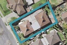 2/4 Tromie Place, Highland Park, Auckland