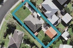 14 Essex Street, Te Atatu South, Auckland