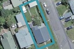 2 Cross Street, Karori, Wellington
