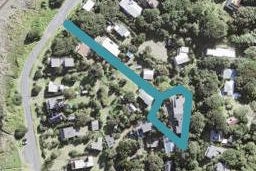 143 Marine Parade North, Piha