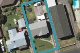 16 Dinniss Avenue, Regent, Whangarei