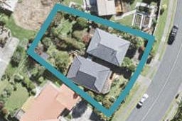 2/123 Stapleford Crescent, Browns Bay, Auckland