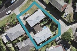 1/137 Spinella Drive, Bayview, Auckland